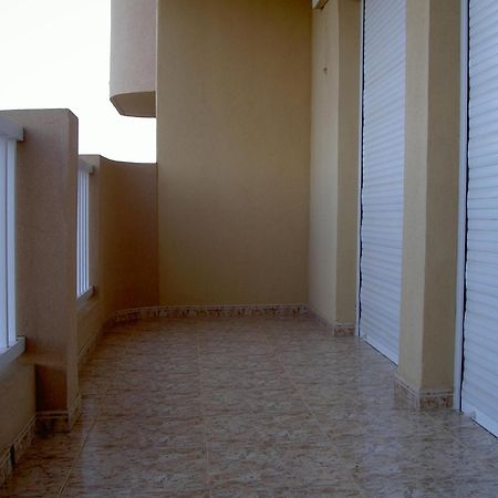 Apartamentos Turisticos Puerto Tomas Maestre Ла-Манга-дель-Мар-Менор Экстерьер фото