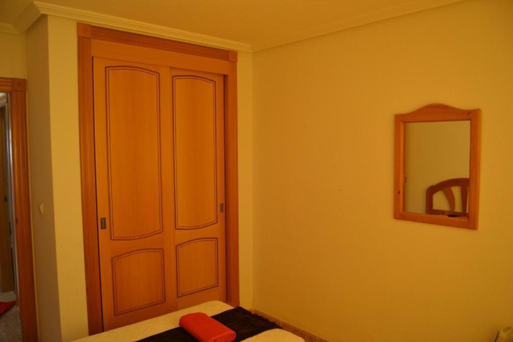 Apartamentos Turisticos Puerto Tomas Maestre Ла-Манга-дель-Мар-Менор Экстерьер фото