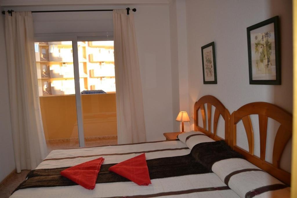 Apartamentos Turisticos Puerto Tomas Maestre Ла-Манга-дель-Мар-Менор Номер фото
