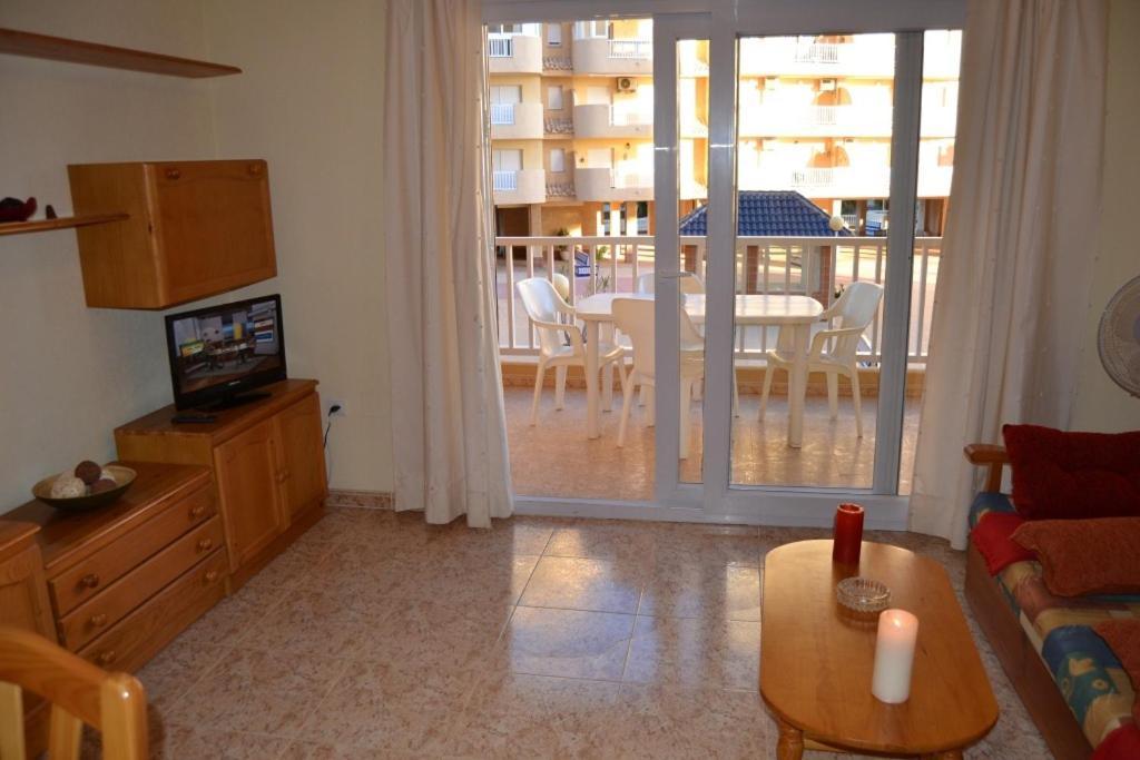 Apartamentos Turisticos Puerto Tomas Maestre Ла-Манга-дель-Мар-Менор Номер фото